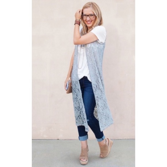 Light Gray Lace Cardigan Vest 